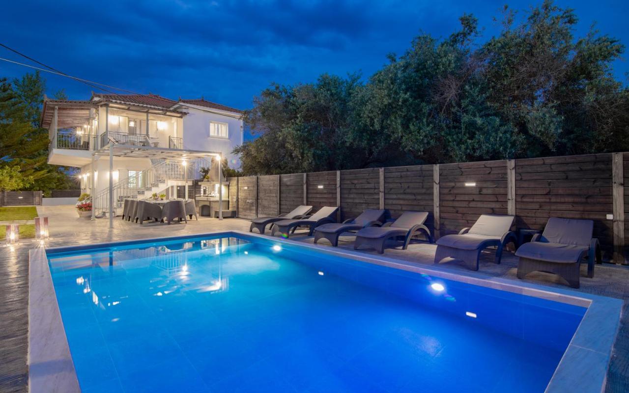 Ruvelis Villa Fiolitis Ngoại thất bức ảnh